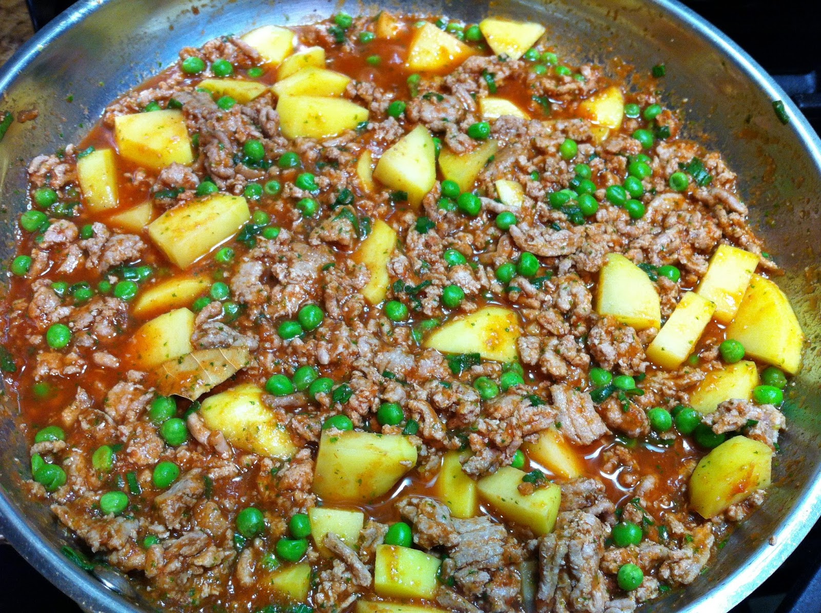 Cooking with SAHD Indian Spiced Ground Turkey with Potatoes and Peas
