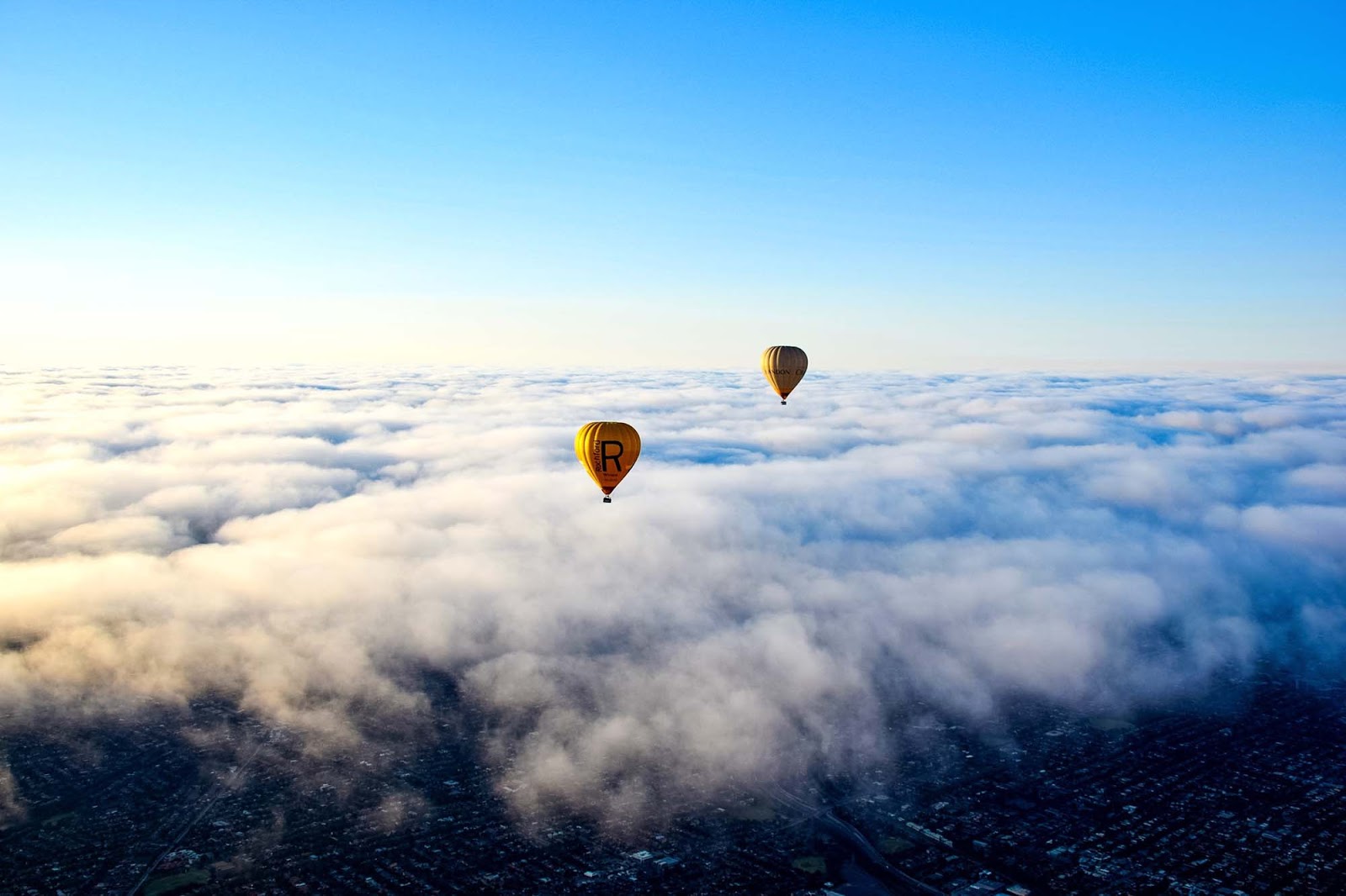 hot air ballooning over melbourne