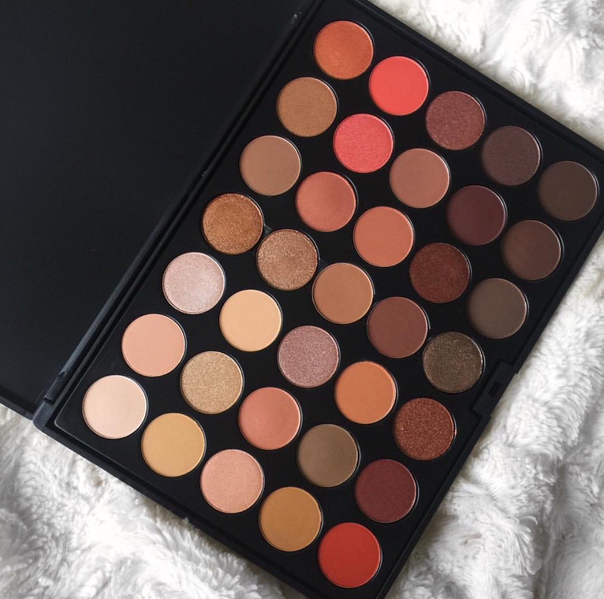 Crown Brush 35 Colour Rose Gold Palette Review Swatches