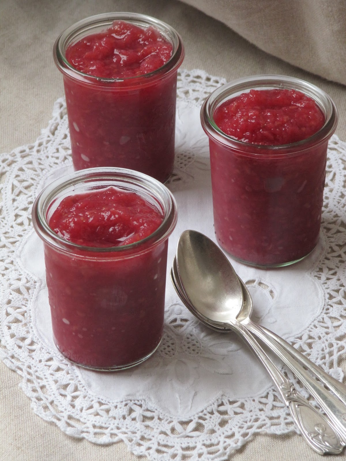 La cuisine d'ici et d'ISCA Compote de pommes & framboises