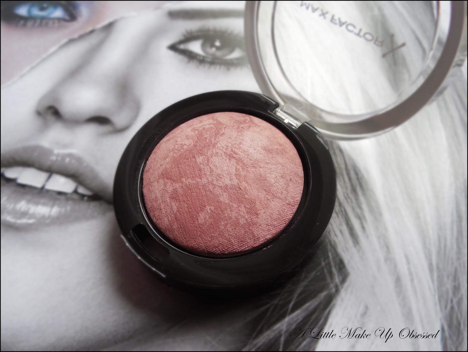 Max Factor Creme Puff rumenilo u nijansi Lavish Mauve - a little make ...