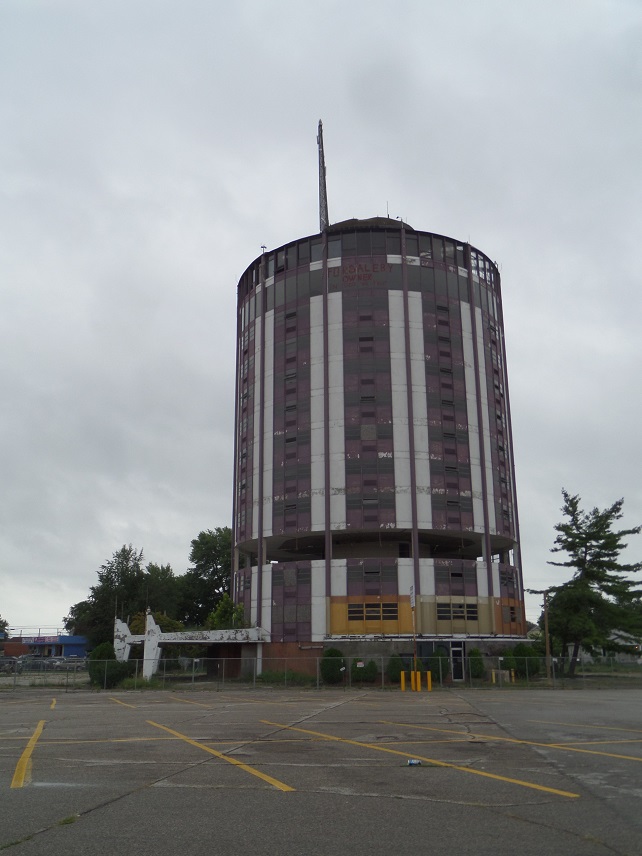Kentucky Travels Gabe's Tower in Owensboro Kentucky
