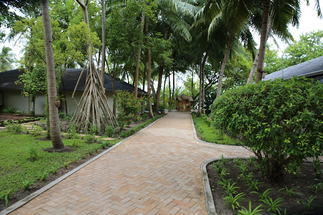royal island resort by villa hotels maldive