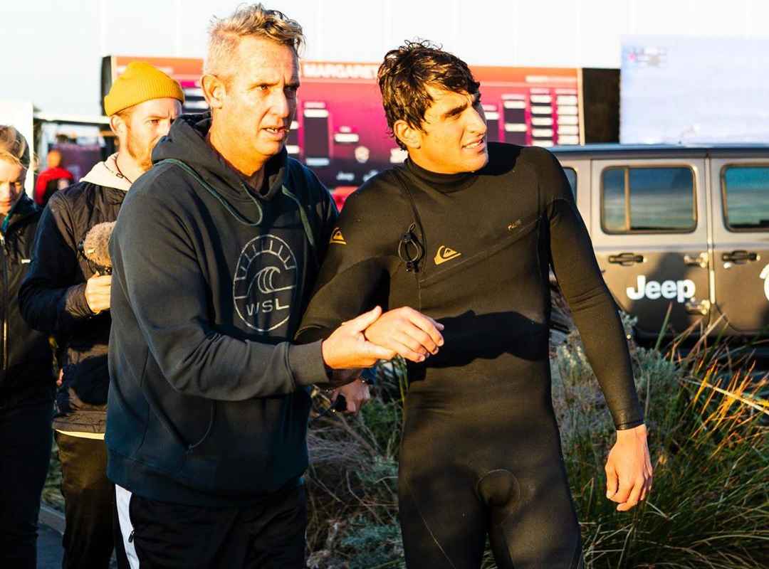 Leonardo Fioravanti has withdrawn from the Margaret River Pro after dislocating his shoulder in a freesurf before we got underway this morning. Because of this, we will skip Round of 32, Heat 7 and Jordy Smith will be placed directly into the Round of 16. We wish you a speedy recovery Leo!