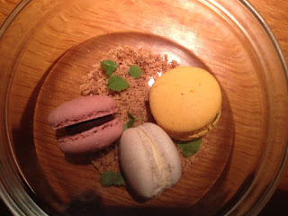 Macaron dessert