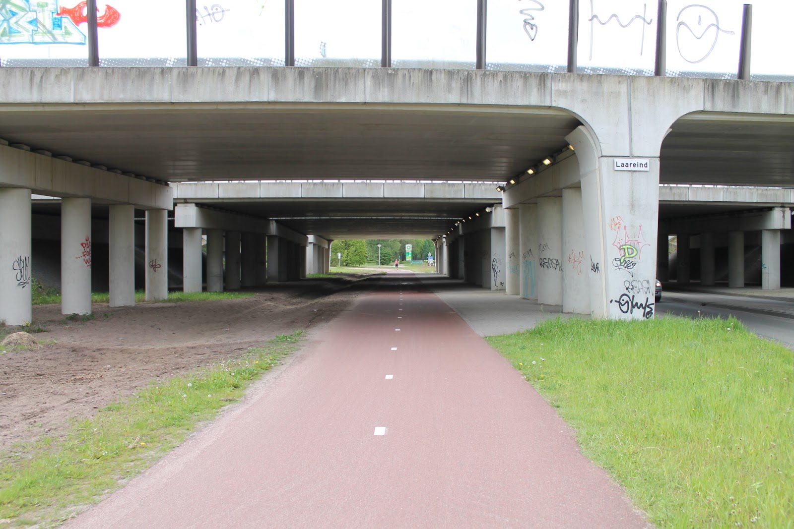 Eindeloze Omwentelingen Eindhoven bruggen en tunnels