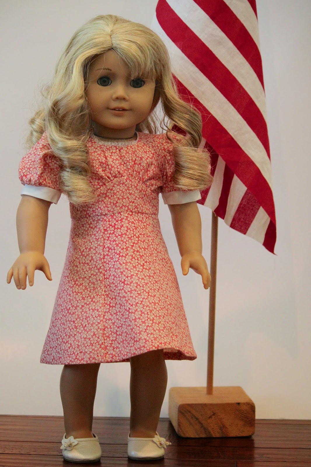 Saint Nolt Sews American Girl Molly Dresses