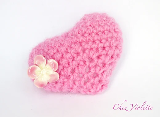 Coeur rose au crochet 3D - Chez Violette