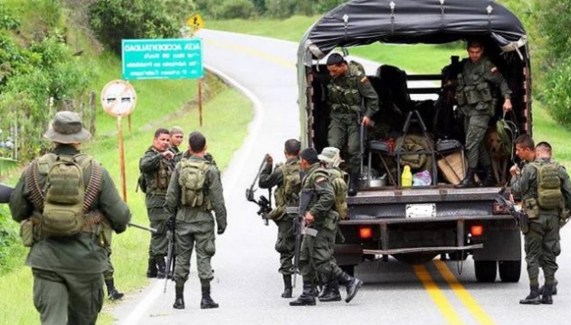 Resultado de imagen para atentado contra patrulla de la policia
