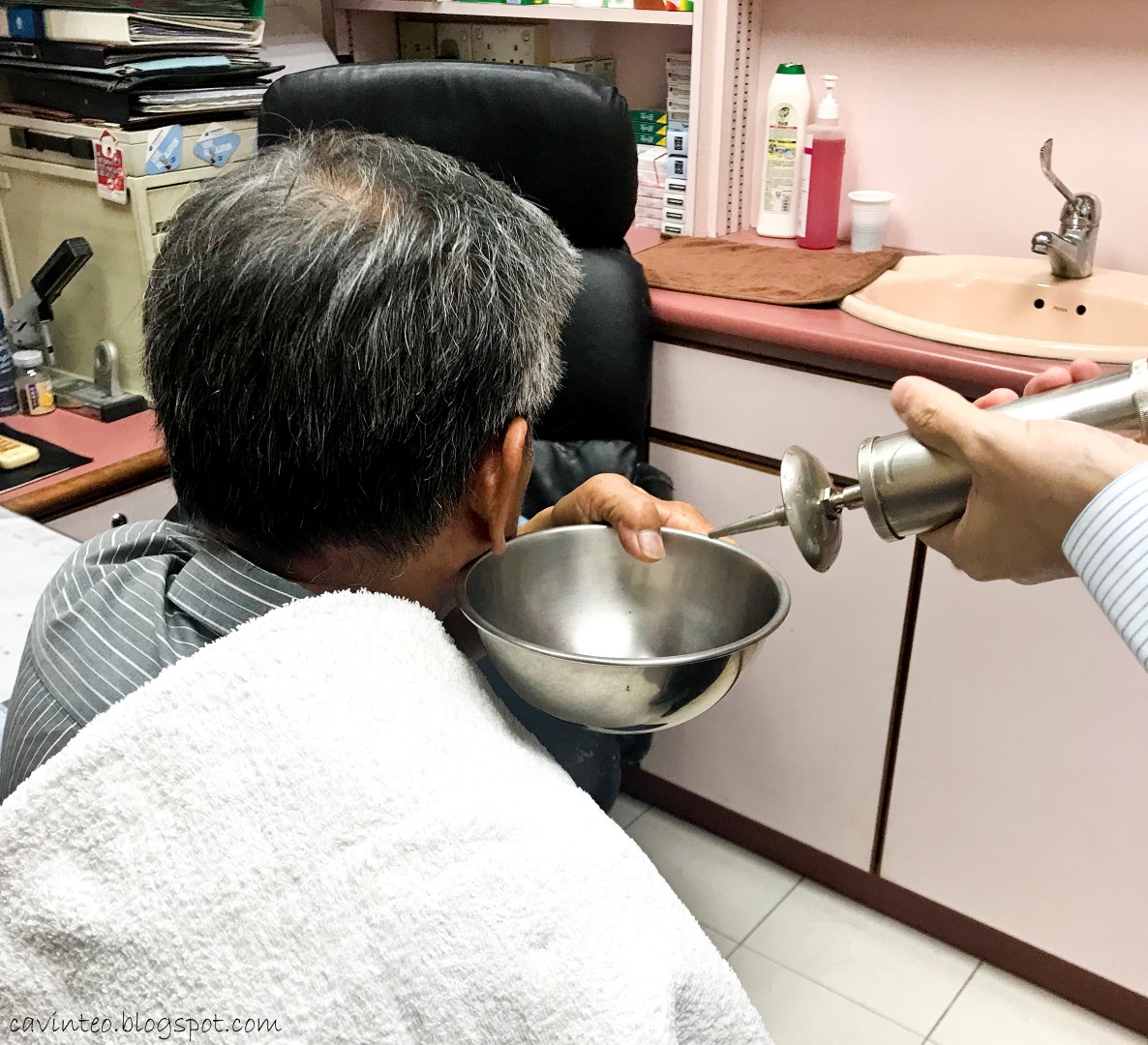 Entree Kibbles Ear Wax Removal The Western Medical Way