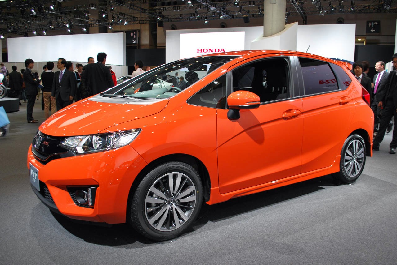 © Automotiveblogz: 2014 Honda Fit RS: Tokyo 2013 Photos