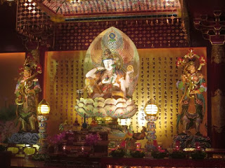 Budha Tooth Relic, Chinatown, Singapura