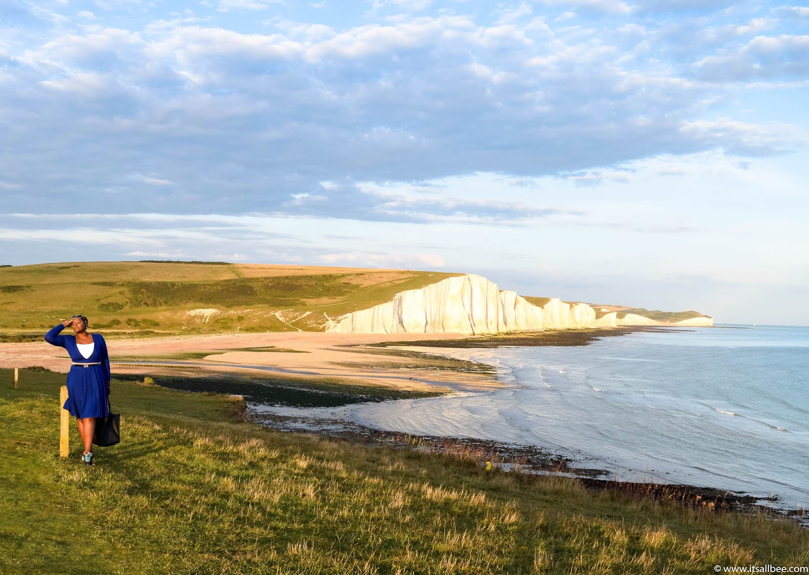 Guide to exploring Seven Sisters In East Sussex. Hiking in the beautiful white chalk hills of East Sussex. Perfect weekend getaway from London. #Eastbourne #BirlingtonGap #Newhaven #Seaford #traveltip #beaches #britain #LondonGetaways #daytrip