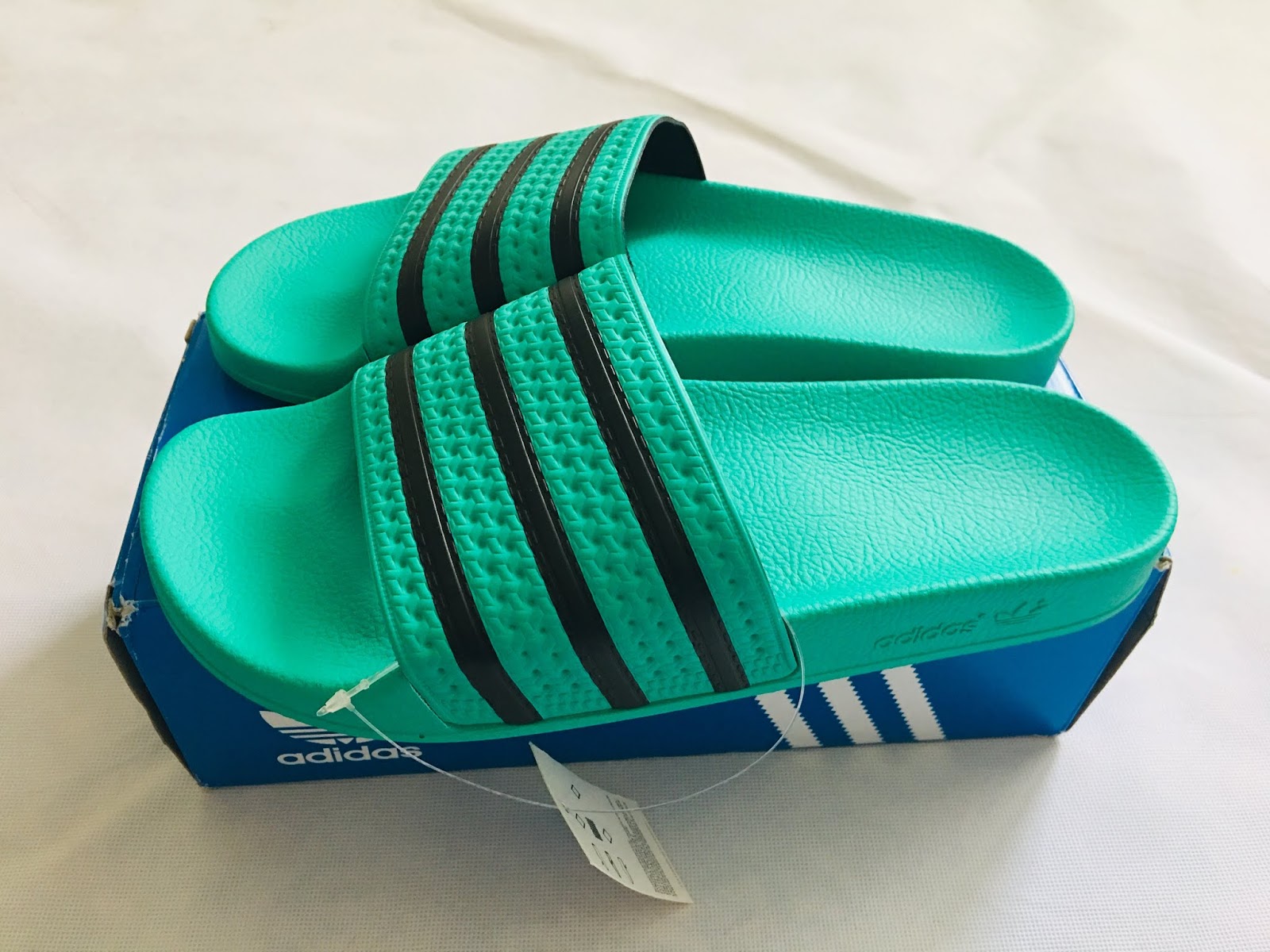 streetwear, skateboarding and brands photo and reviews blog: Adidas Adilette Slides CQ3100 Review