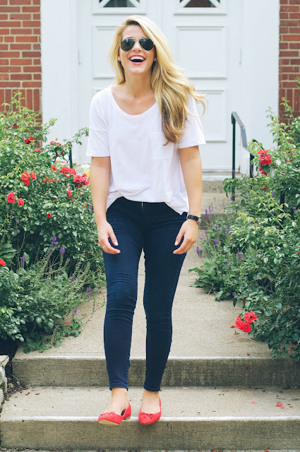 old navy boyfriend tee and true religion halle skinny jeans