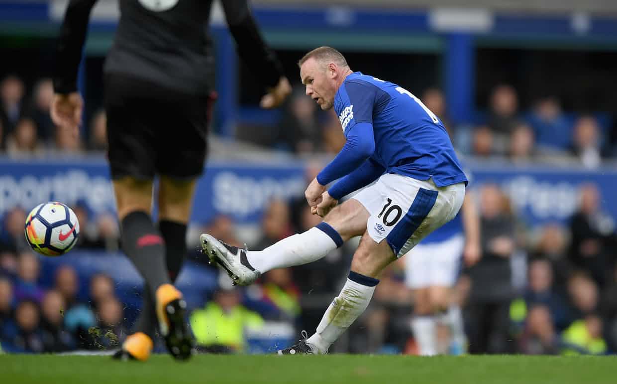 Konsultere Egen juni Re-Release? No More Nike Contract? Here Are Three Theories Why Rooney is  Wearing Nike Total 90 Boots - Footy Headlines