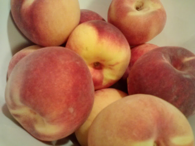 peaches,summer,fruit