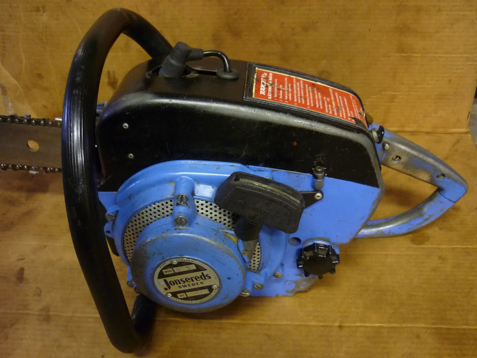 VINTAGE CHAINSAW COLLECTION JONSERED GROUP OF SAWS.