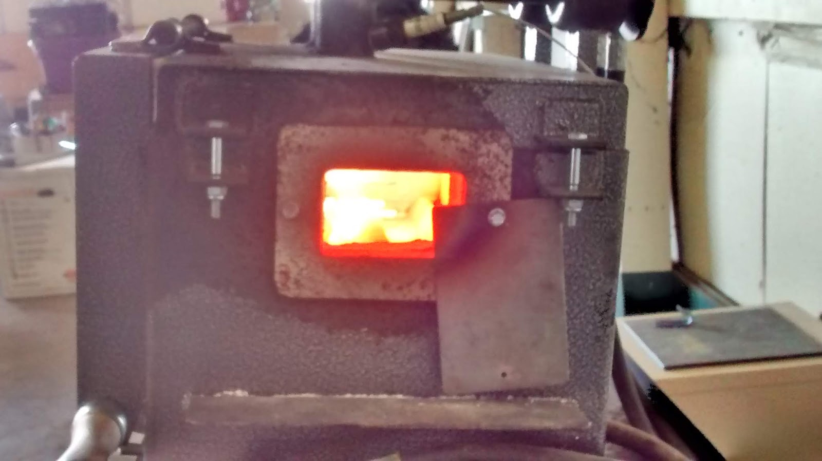 DIY Blacksmithing: Lighting a Forgemaster Dual Valve Blacksmith Model Forge