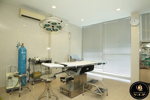 Phòng tiểu phẫu đơn giản tại thẩm mỹ VIP - Nơi để đo vẽ dáng mũi cho quý khách hàng