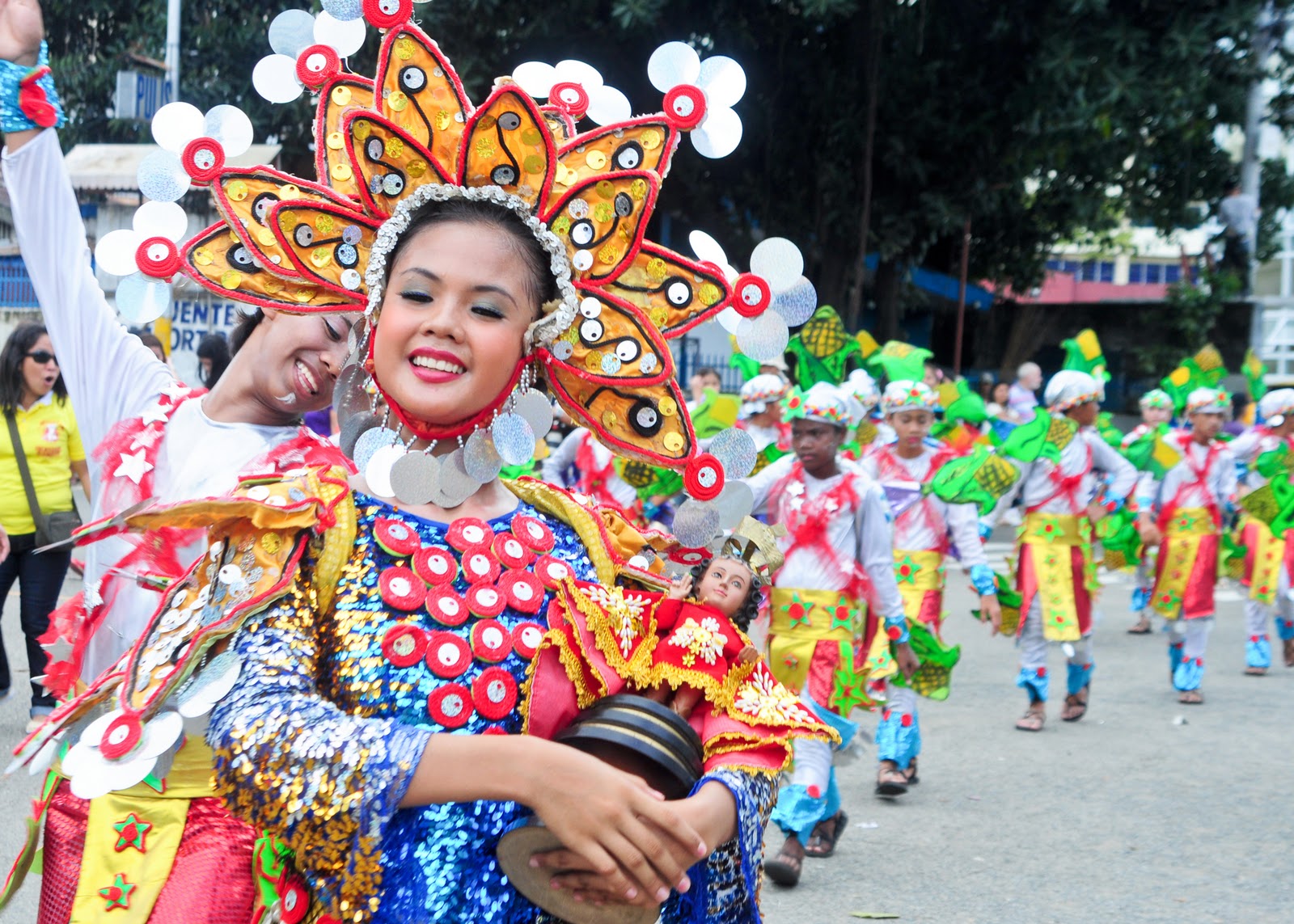 Cebu Events, Photos and Images: Sinulog sa Kabataan sa Lalawigan 2012 ...