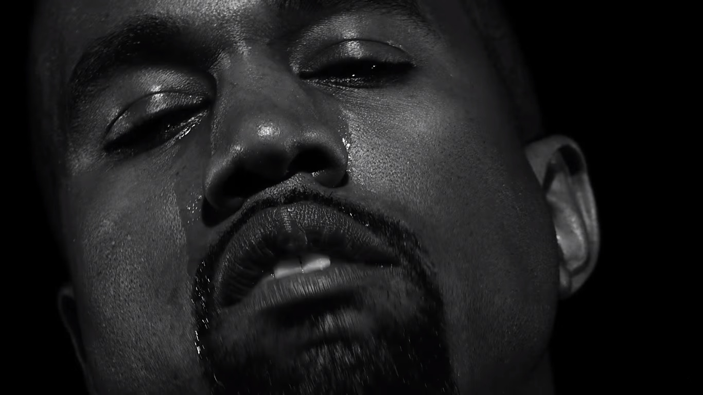 грустный канье уэст. канье вест титановые зубы. канье вэст даймондс. обложка донда канье уэст. канье уэст фото.