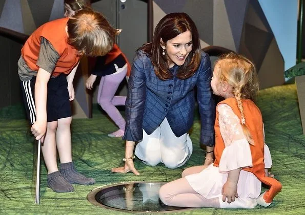Crown Princess Mary opened Miniverse which is a science exhibition for children at Experimentarium Centre in Hellerup. Miniverse is a science exhibition