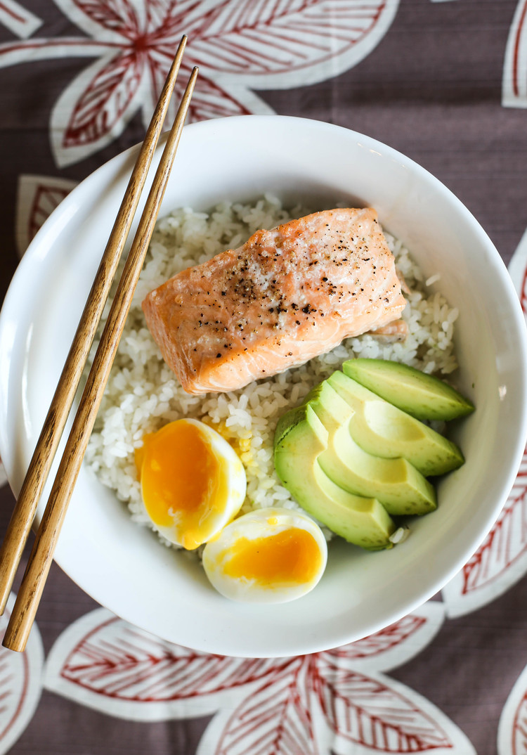 15 Minute Salmon & Avocado Rice Bowls