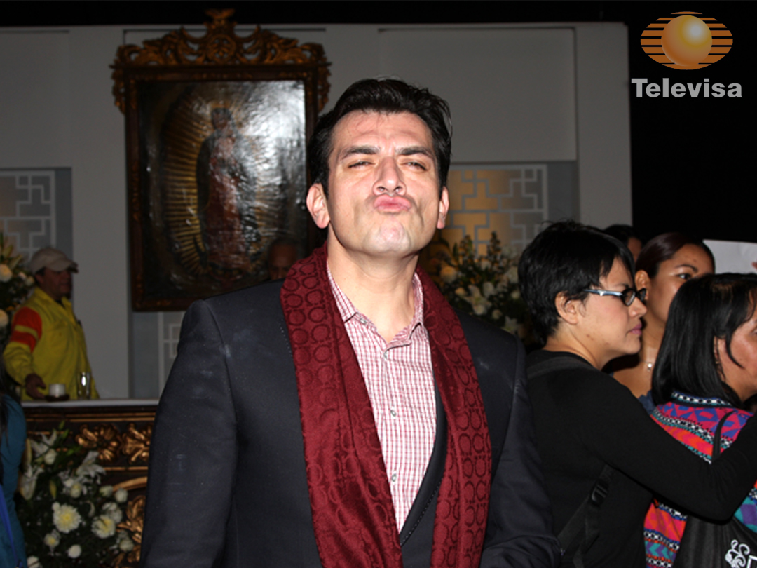 telenovelas y estrellas Fotos de la misa por inicio de grabaciones de Que Bonito Amor telenovelas y estrellas Fotos de la misa por inicio de grabaciones de Que Bonito Amor