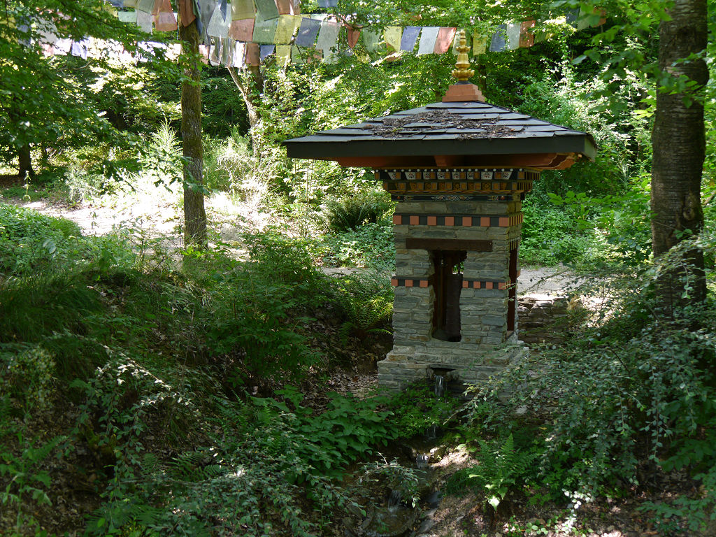 GartenImpressionen NEPALHIMALAYAPAVILLON IN WIESENT