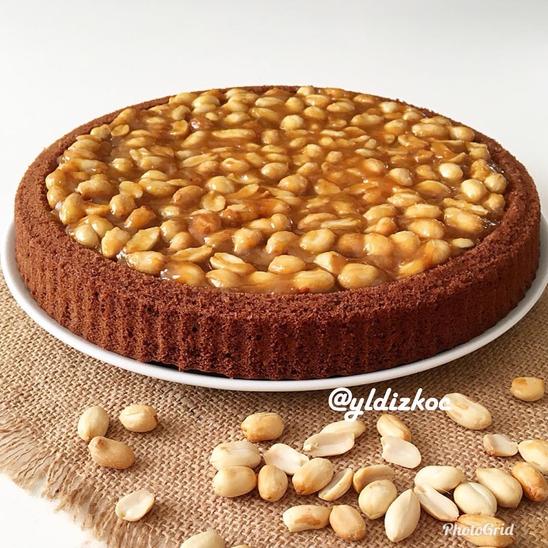 Yer Fıstıklı Karamelli Tart Kek Lezzetli Sunumlar
