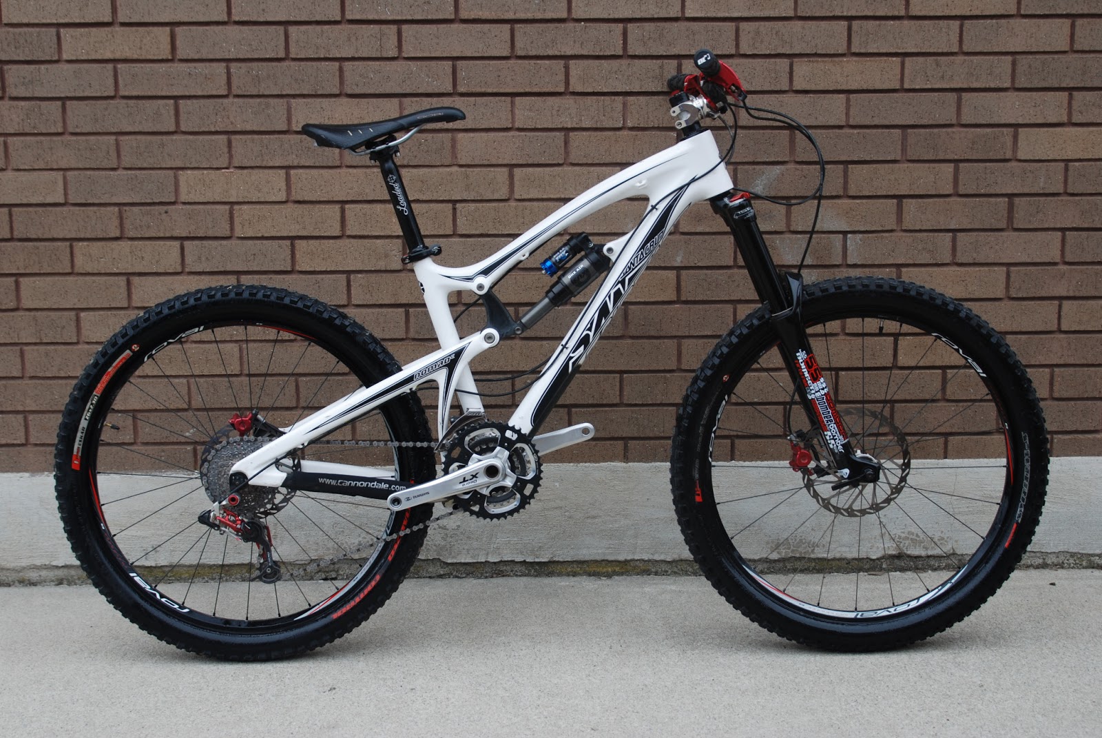 santa cruz nomad weight