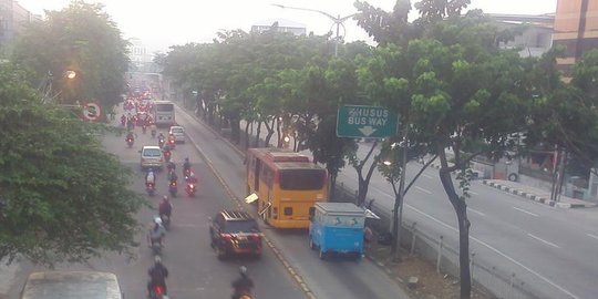 2 Transjakarta 'kompak' Mogok Saat Jam Kerja 2 Transjakarta 'kompak' Mogok Saat Jam Kerja