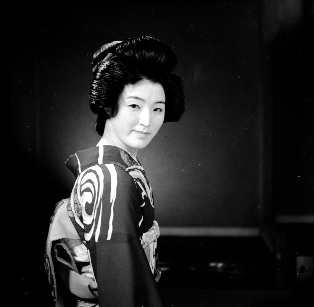 Memoirs of the Geisha Vintage Photographs Document Everyday Life of