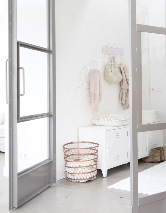 Pure white interiors by Kim Timmerman