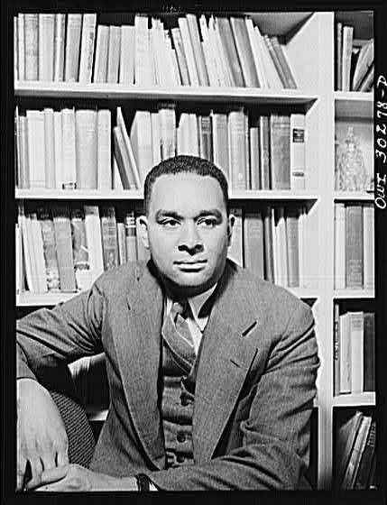 Richard Wright.  Image source: http://upload.wikimedia.org/wikipedia/commons/4/4f/Richard_Wright_(escritor).jpg