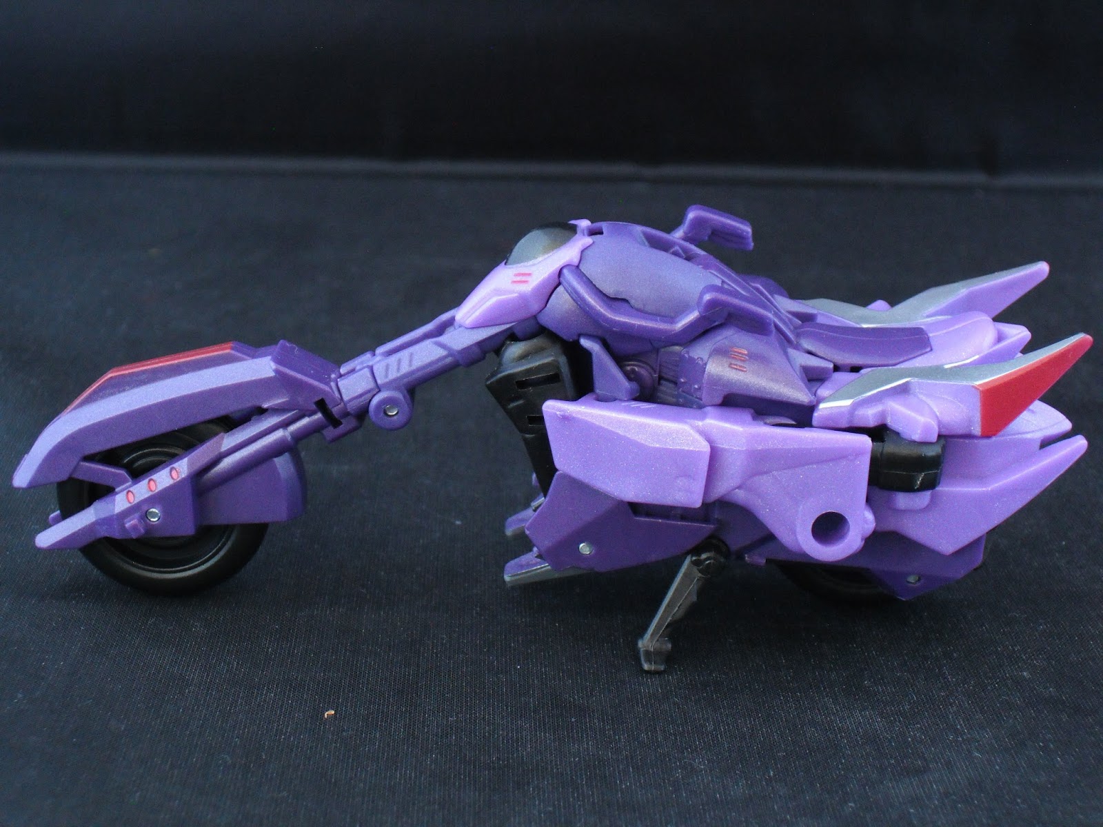 fracture robots in disguise