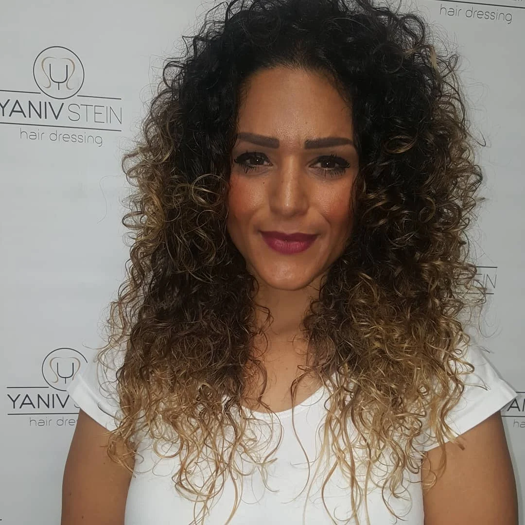 asymmetrical curly hairstyles