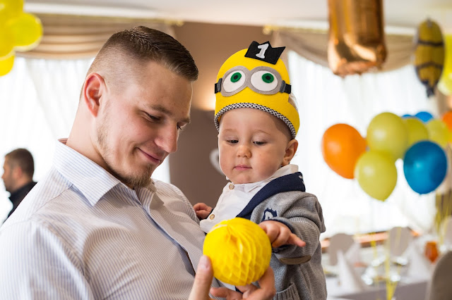 roczek w minionkowym stylu 4 korona na pierwsze urodziny 4