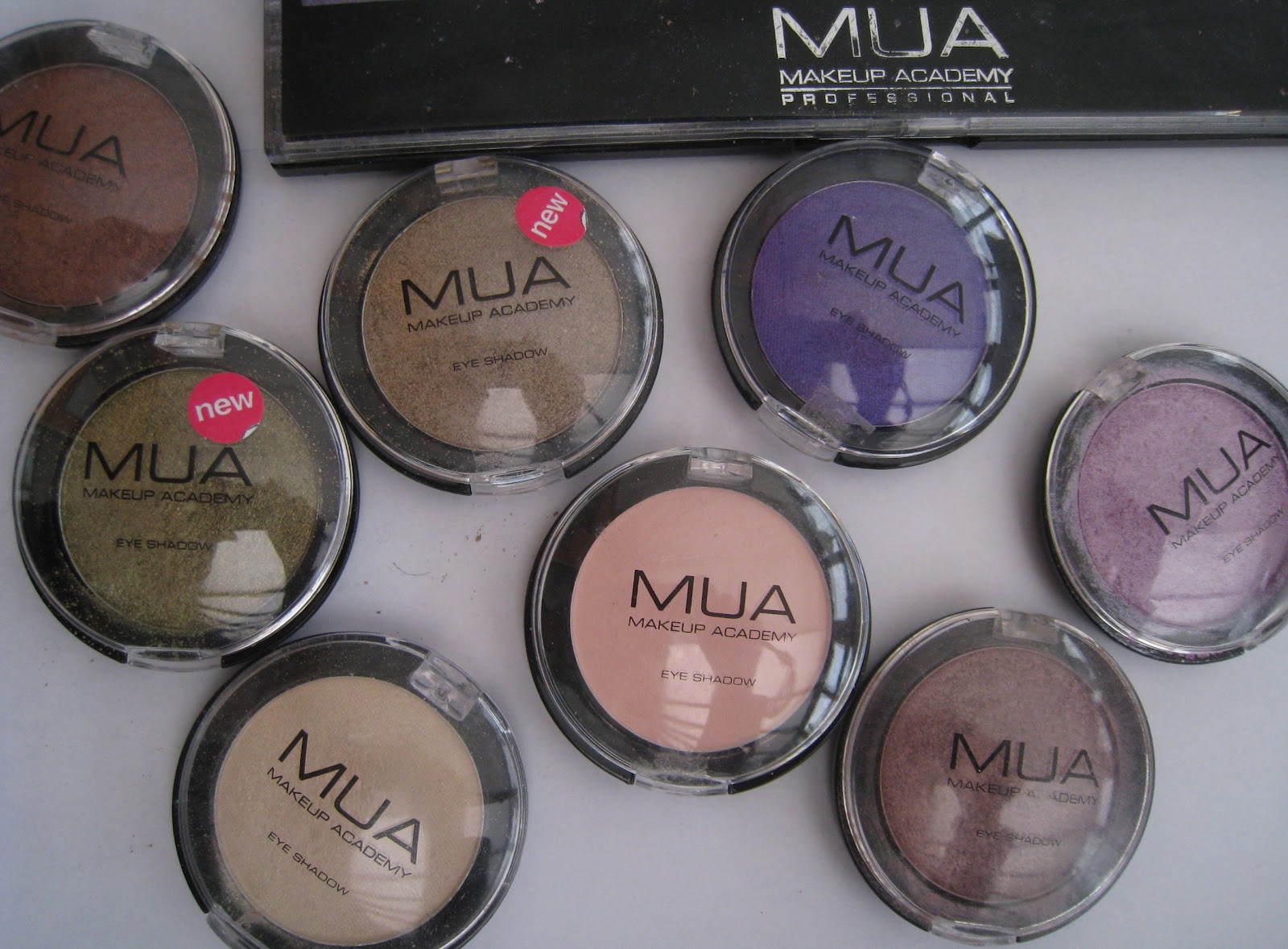 RivaSoave MUA eyeshadow review