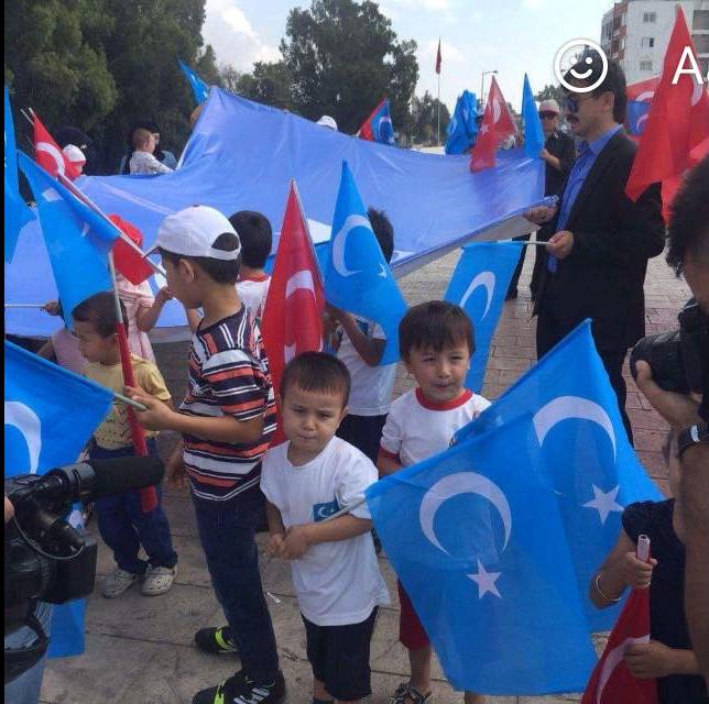 Uygurların Miting ve eylem resimleri gösteri resimleri ile ilgili görsel sonucu