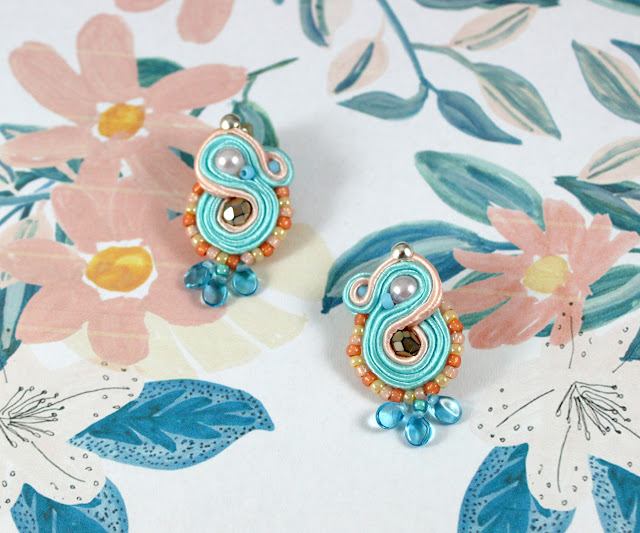 pastels earrings, small soutache earrings, handmade jewelry, colourful earrings, 