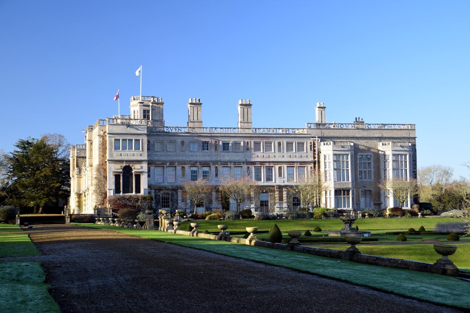 Enjoy your time with beautiful places Castle Ashby House The home of