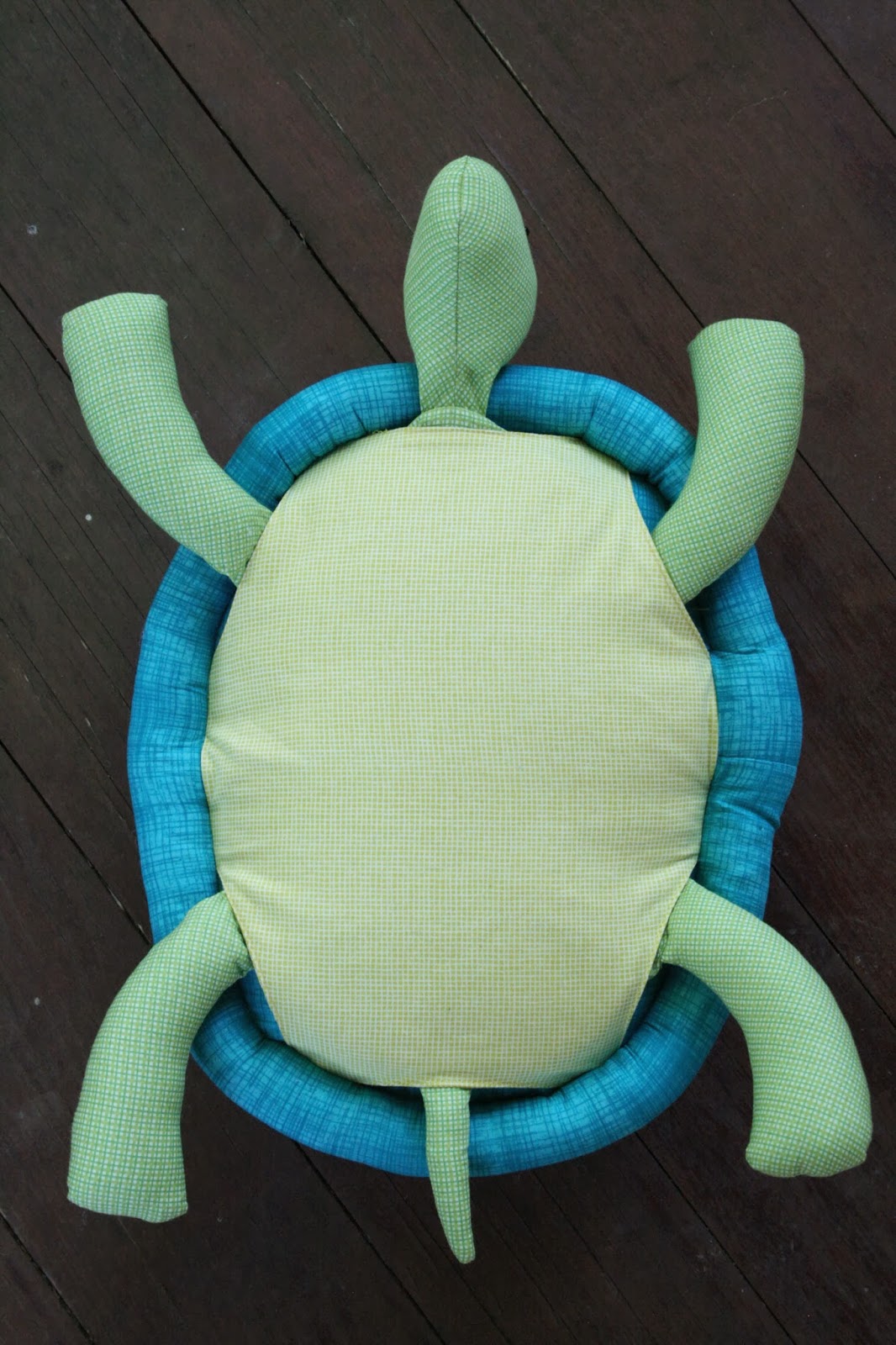 Ric-Rac: Sewing Tales: a book review