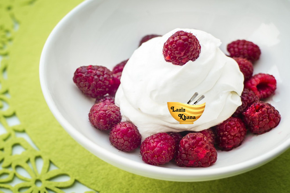 व्हिप क्रीम बनाने की विधि – Whipped Cream Recipe in Hindi