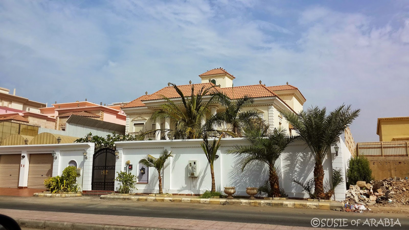 Jeddah Daily Photo Jeddah Villa Walls