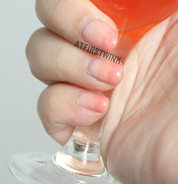 Etude House Juicy Cocktail gradation nails no. 7 - Peach Crush (holding a glass of cocktail)