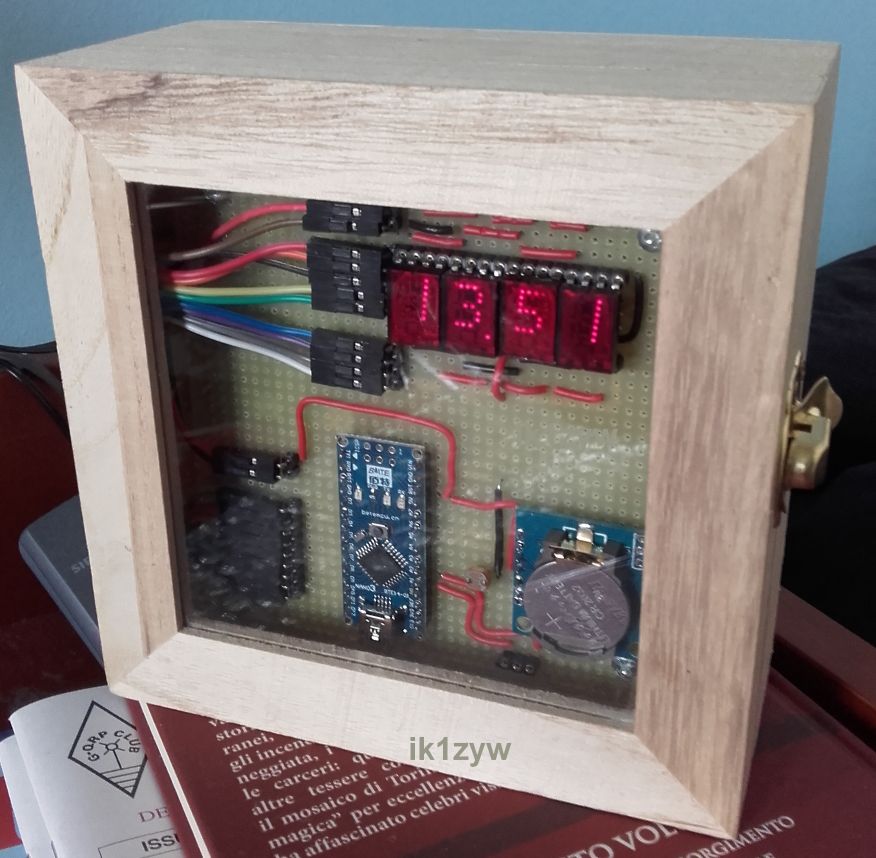 IK1ZYW Labs A clock with Arduino and four HP 50827300 displays 2