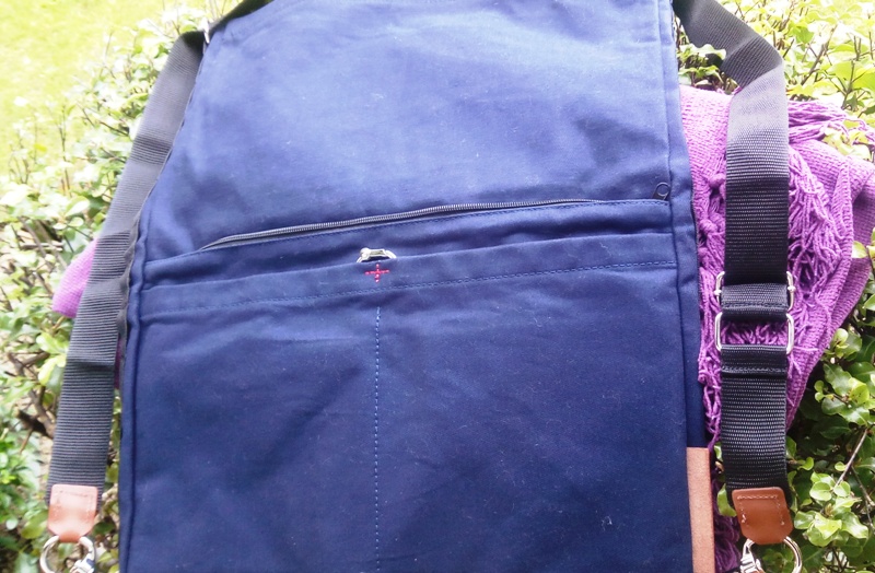 Ohyo Bag Converts To A Messenger Bag, Backpack, Shopping Bag and Tablet