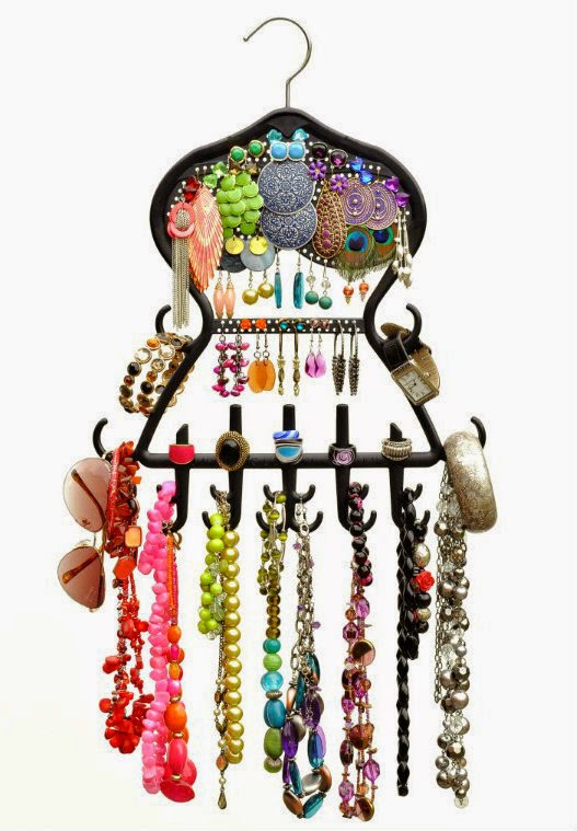The Extraordinary Beautiful Design jewelry hanger image